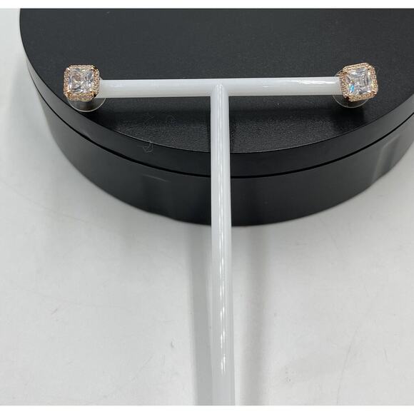 Kate spade Save The Date Pave Princess Cut Bling shiny Rose Gold Stud Earrings - Picture 4 of 16